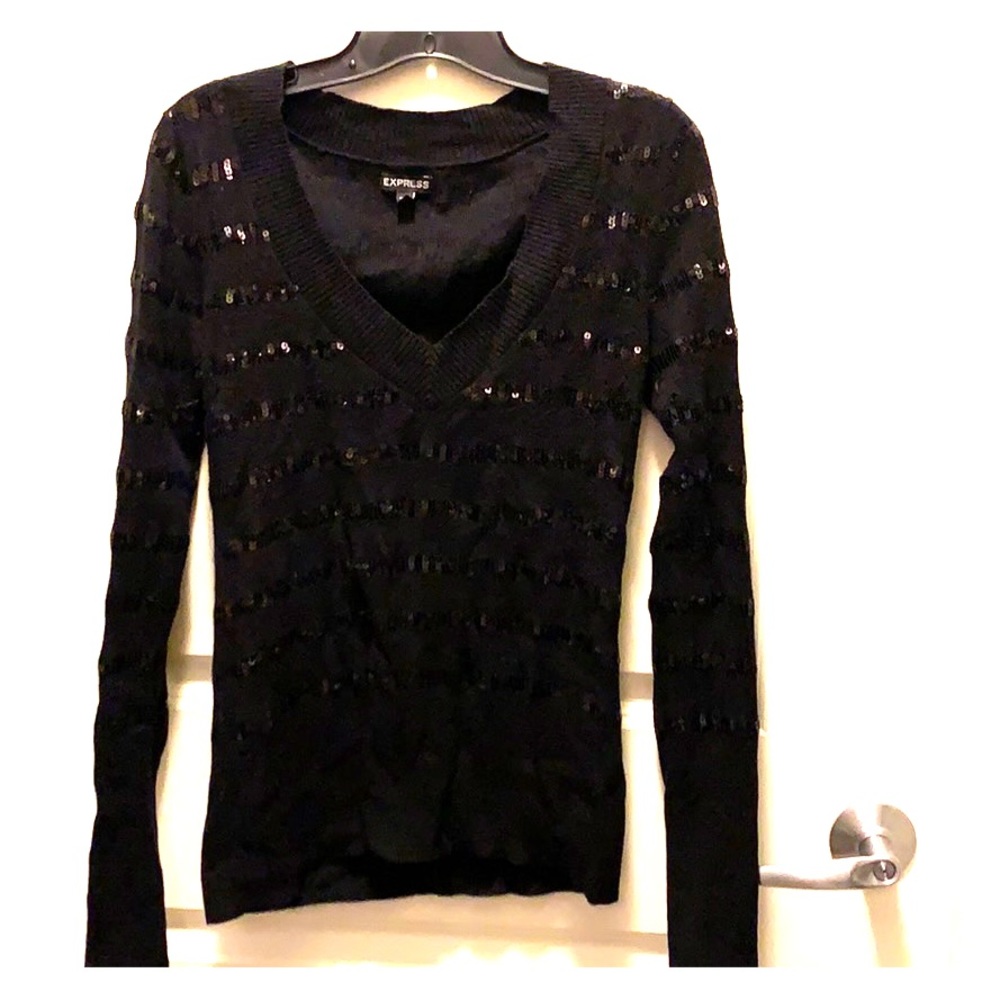 Black express sweater with sequins stripes